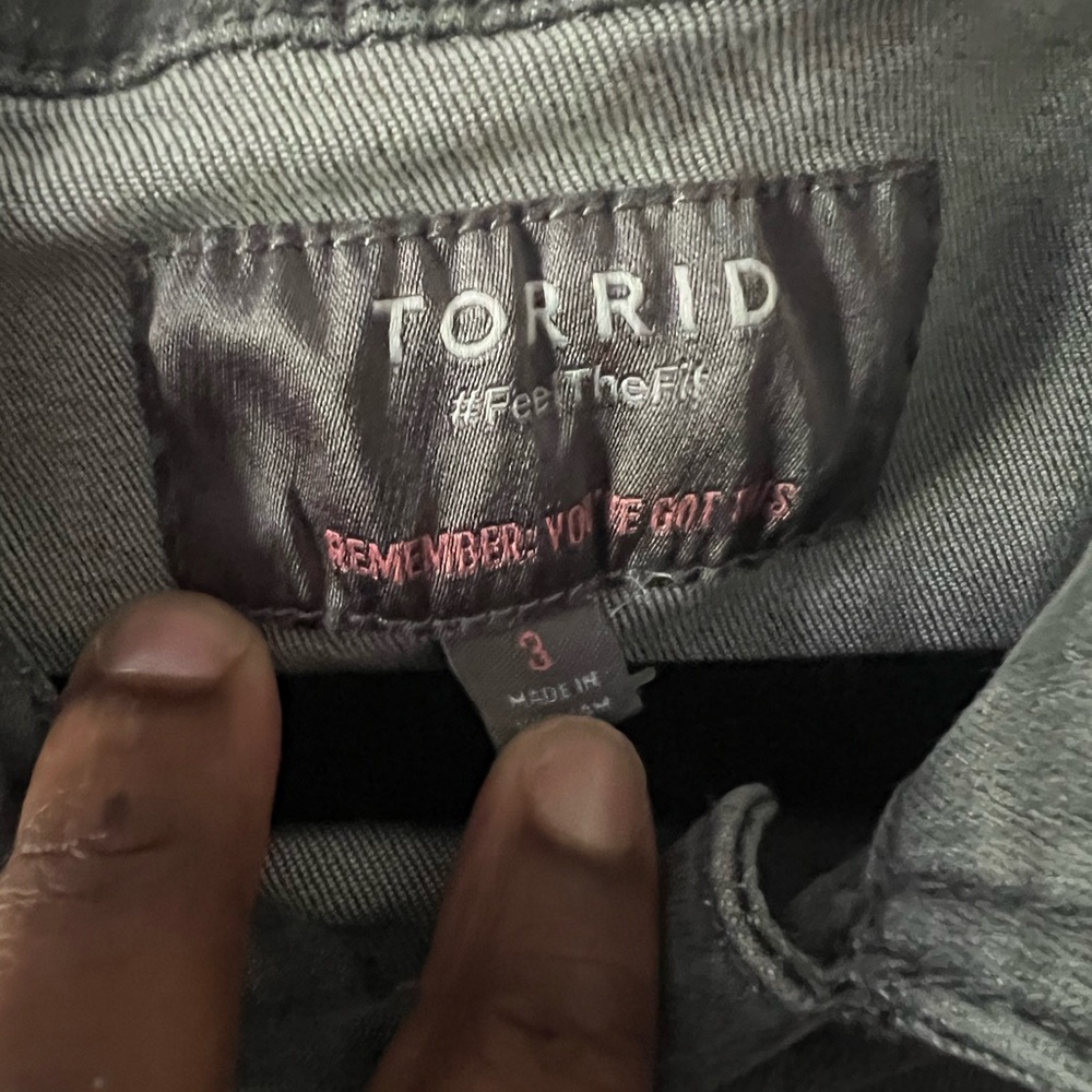 Torrid Super Soft Grey Jean Jacket - Picture 4 of 4